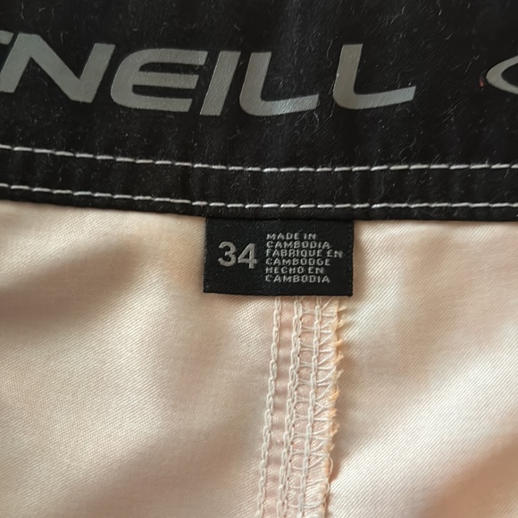 O’Neill, 34 waist vintage board shorts - Picture 2 of 3